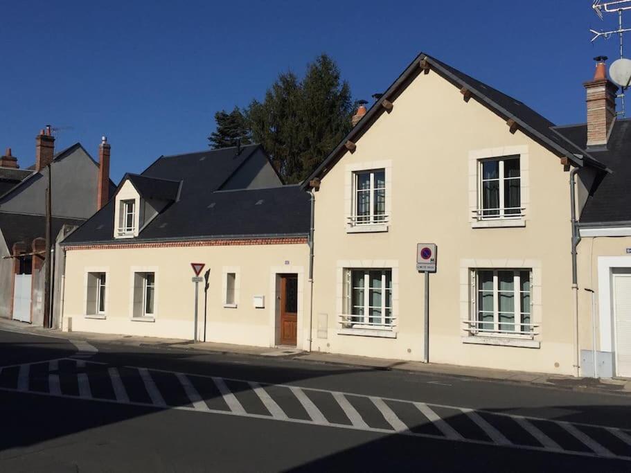 Suite Familiale Du Bourgeau Romorantin-Lanthenay Exterior foto